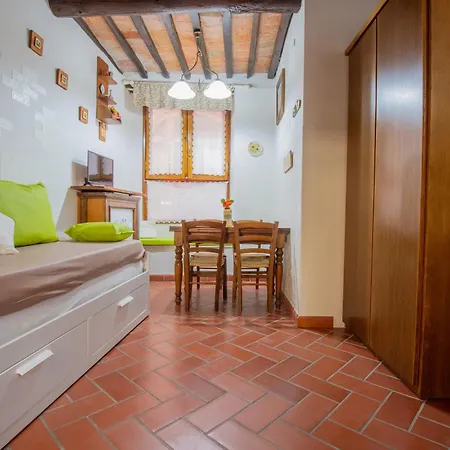 Daire Il Caratello Borgo 6 *
